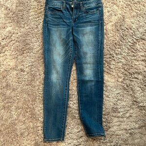 American Eagle Super Stretch jegging size 4 short